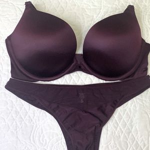 Victoria’s Secret Very Sexy Bra 34D & Thong Sz M (Set) NWOT